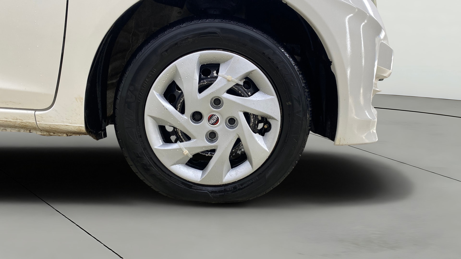 View 2015 Honda Amaze E MT Petrol BS IV Image 39 Used 2015 Honda Amaze E MT Petrol BS IV Image 39