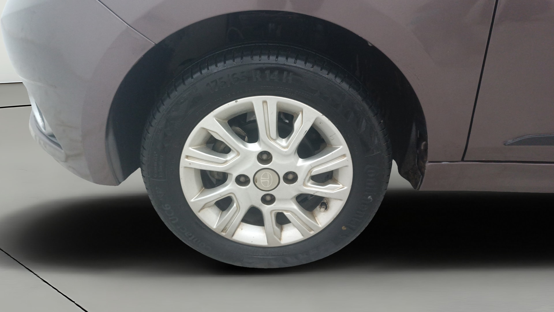 View 2018 Tata Tiago Revotorq XB Image 27 Used 2018 Tata Tiago Revotorq XB Image 27