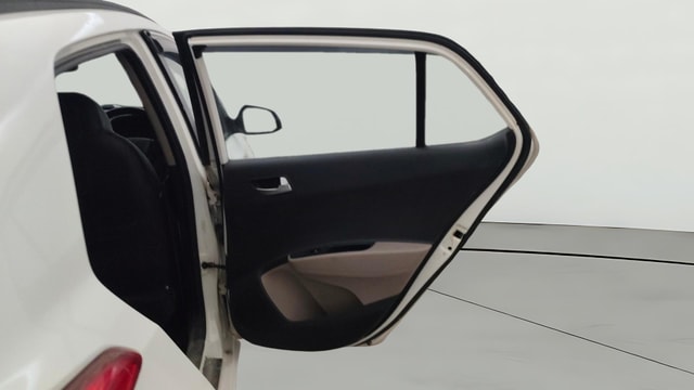 View Hyundai Grand i10 Image 7 Used Hyundai Grand i10 Image 7