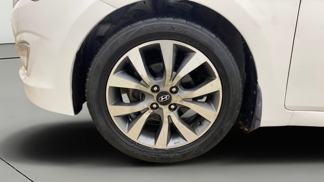View Hyundai Fluidic Verna Image 33 Used Hyundai Fluidic Verna Image 33