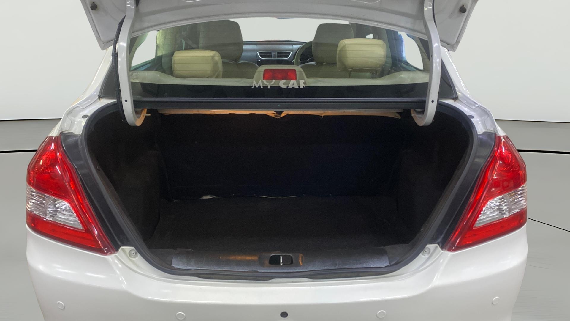View 2016 Maruti Suzuki 1000 Base Variant Image 38 Used 2016 Maruti Suzuki 1000 Base Variant Image 38