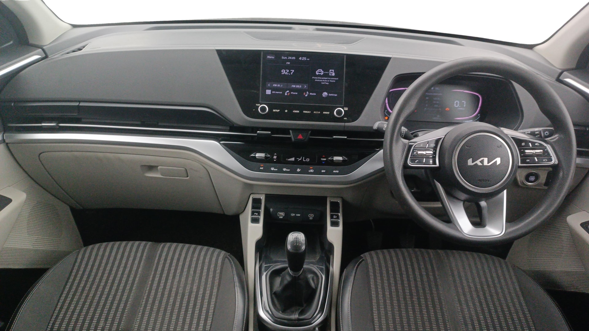 Used 2022 Kia Carens Used 2022 Kia Carens