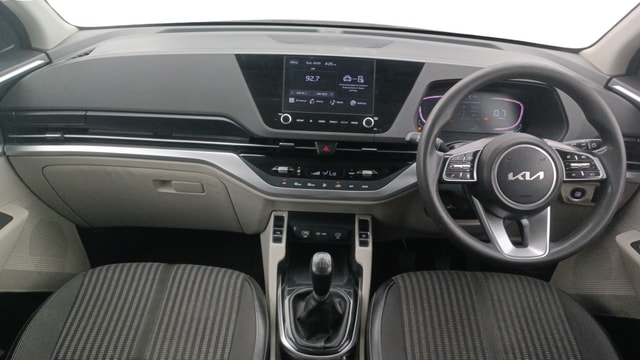 View Kia Carens Image 32 Used Kia Carens Image 32