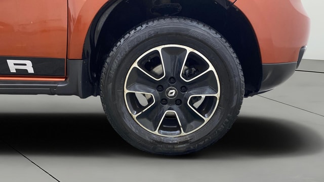 View Renault Duster Image 39 Used Renault Duster Image 39