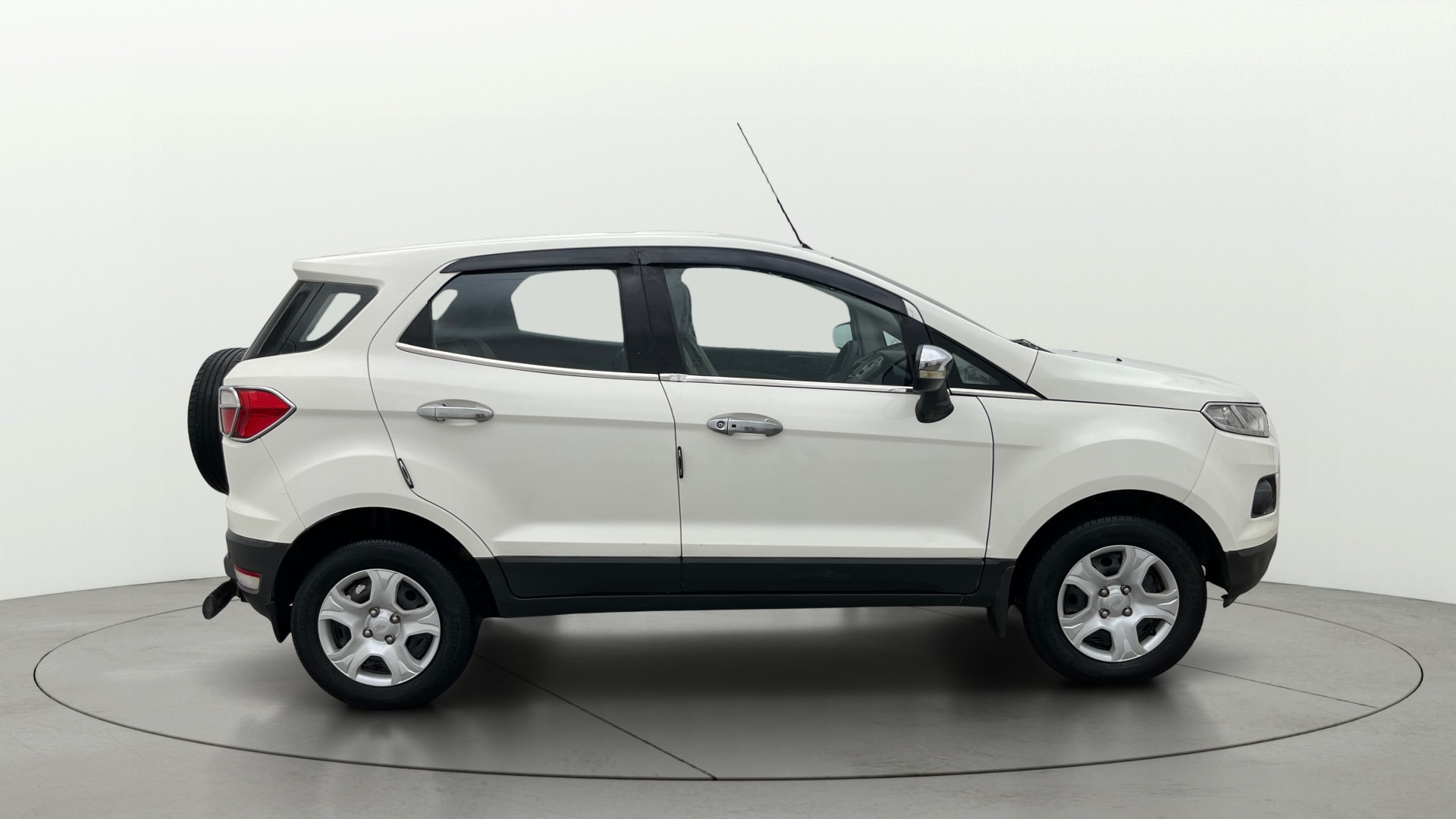 View 2014 Ford EcoSport 1.5 TDCi Diesel Ambiente BS IV Image 8 Used 2014 Ford EcoSport 1.5 TDCi Diesel Ambiente BS IV Image 8