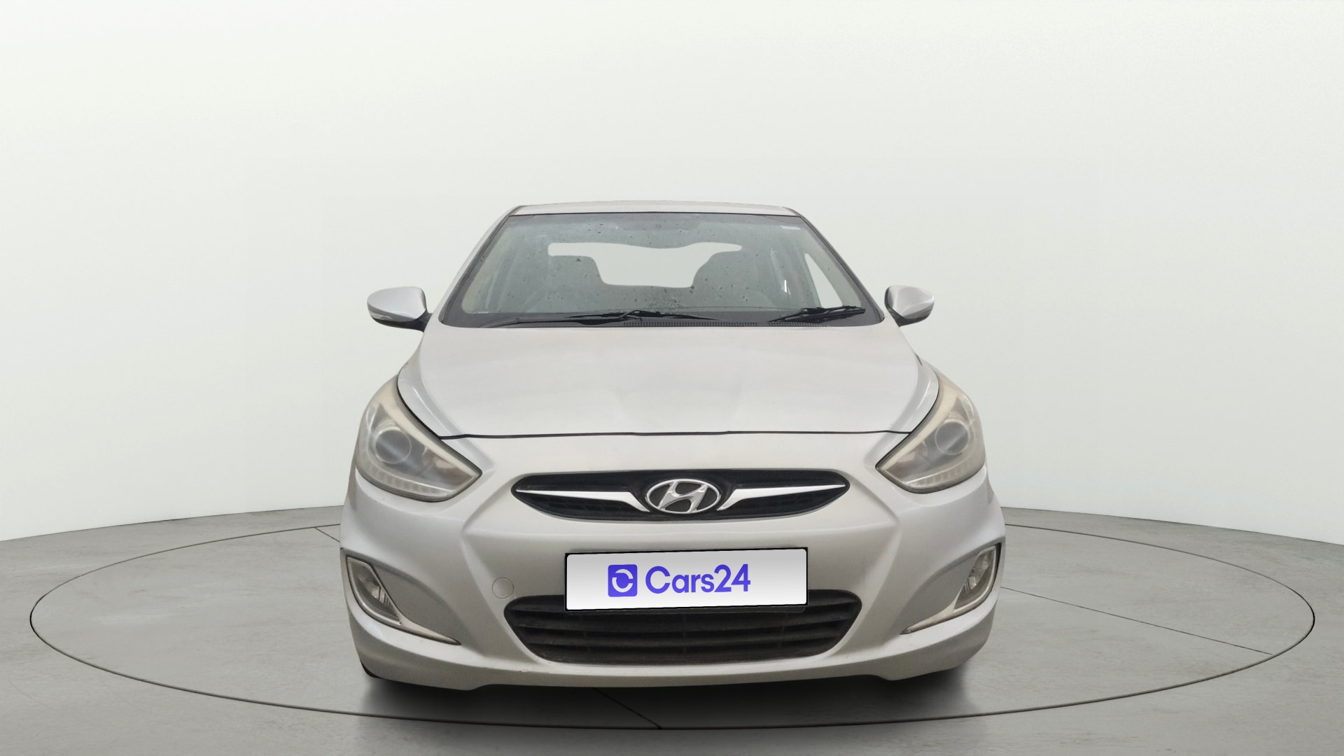View 2013 Hyundai Fluidic Verna 1.6 VTVT SX AT Image 1 Used 2013 Hyundai Fluidic Verna 1.6 VTVT SX AT Image 1
