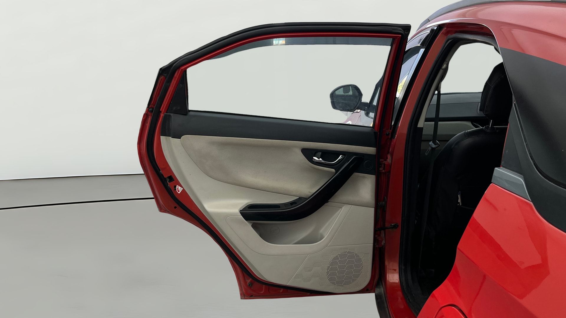 View 2022 Tata Nexon Revotron XE Image 15 Used 2022 Tata Nexon Revotron XE Image 15