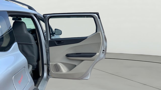 View Renault Triber Image 7 Used Renault Triber Image 7