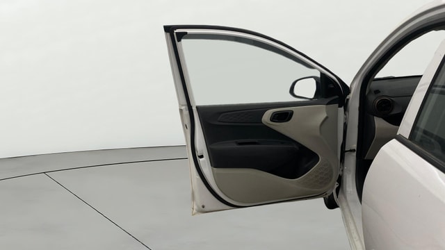 View Hyundai Aura Image 31 Used Hyundai Aura Image 31