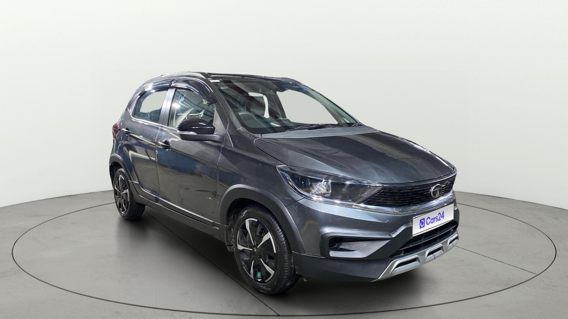 View 2025 Tata Tiago NRG XZ Revotron AMT Image 37 Used 2025 Tata Tiago NRG XZ Revotron AMT Image 37