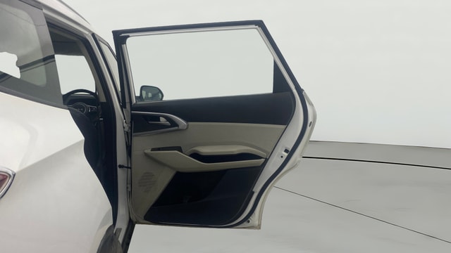 View Kia Carens Image 7 Used Kia Carens Image 7