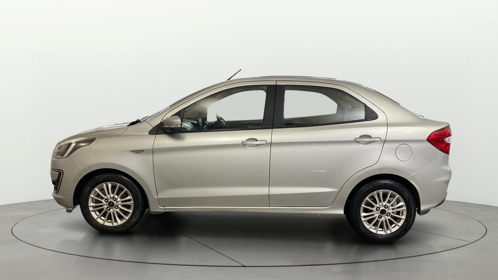 View 2019 Ford Figo Aspire 1.2P Ambiente MT BS IV Image 5 Used 2019 Ford Figo Aspire 1.2P Ambiente MT BS IV Image 5
