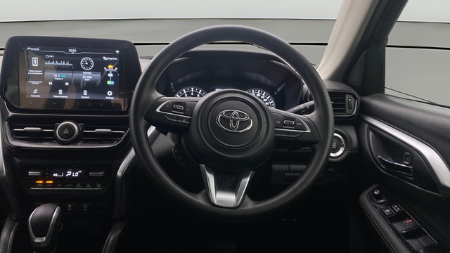View Toyota Urban Cruiser Hyryder Image 20 Used Toyota Urban Cruiser Hyryder Image 20