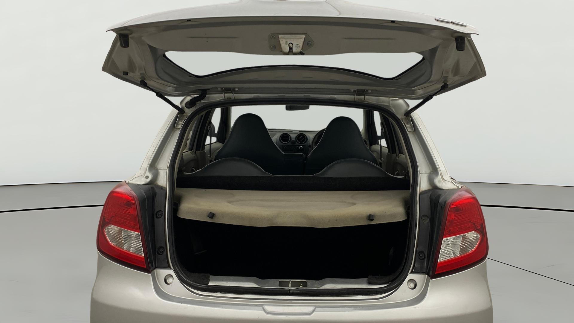 View 2014 Datsun Go T Image 29 Used 2014 Datsun Go T Image 29