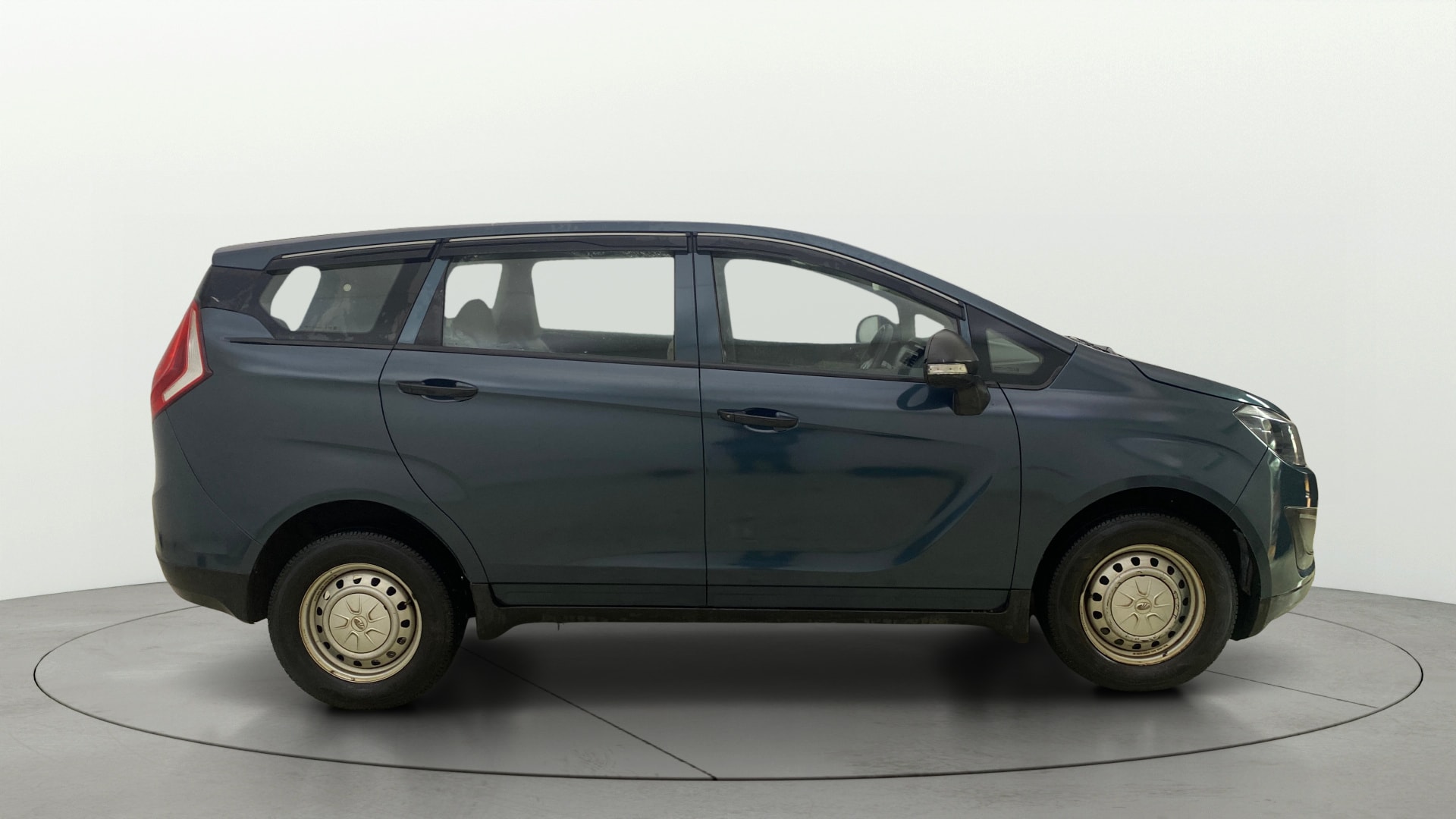 View 2019 Mahindra Marazzo M2 7-Seater Image 8 Used 2019 Mahindra Marazzo M2 7-Seater Image 8