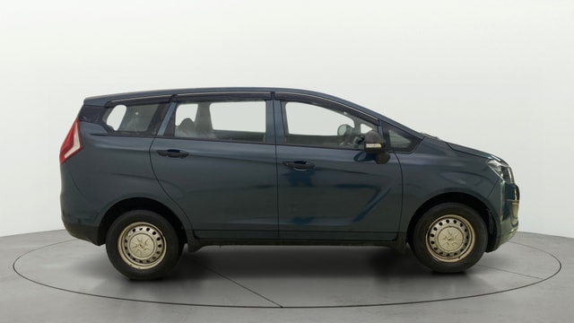 View Mahindra Marazzo Image 8 Used Mahindra Marazzo Image 8