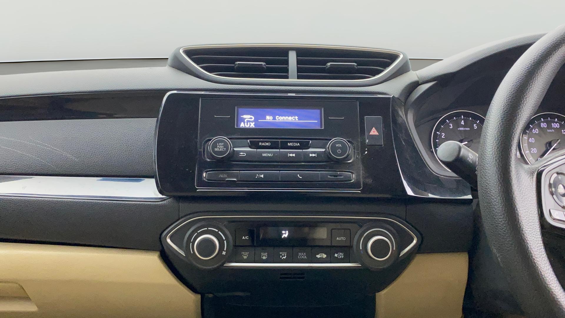 View 2019 Honda Amaze E MT Petrol BS IV Image 17 Used 2019 Honda Amaze E MT Petrol BS IV Image 17