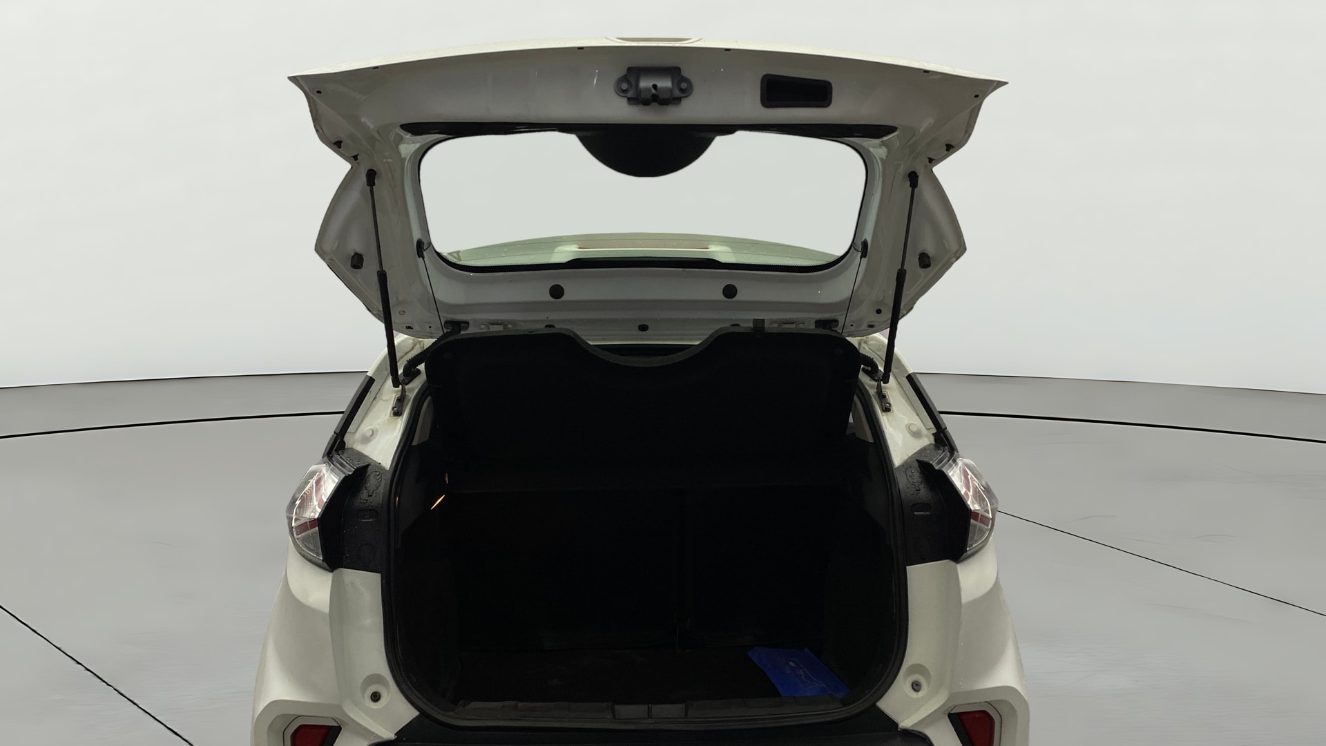 View 2021 Tata Nexon Revotron XE Image 17 Used 2021 Tata Nexon Revotron XE Image 17