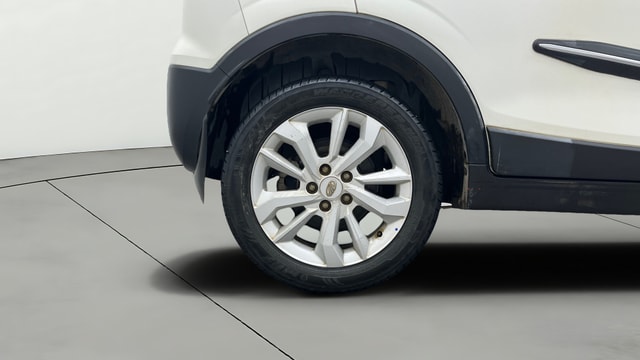 View Mahindra XUV300 Image 34 Used Mahindra XUV300 Image 34
