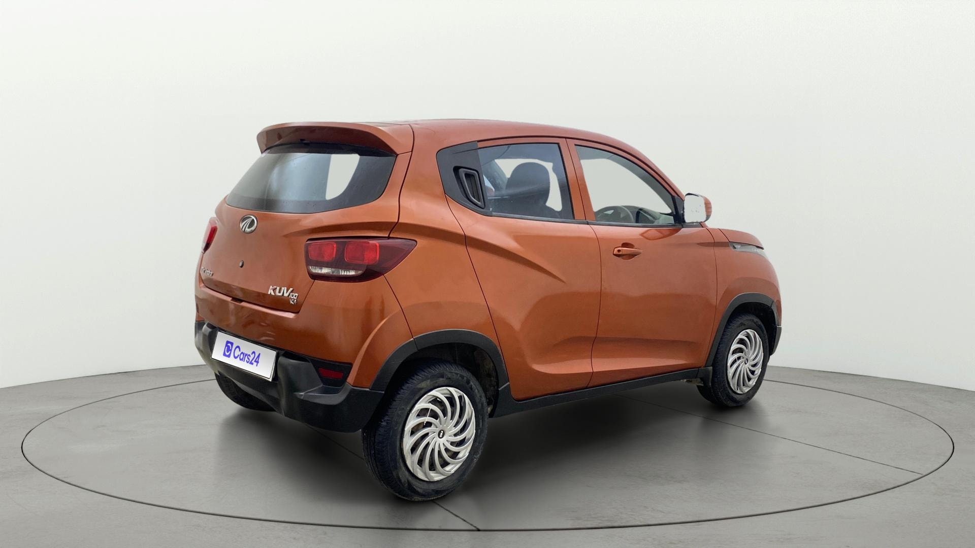 View 2016 Mahindra KUV100 K4 Plus Diesel 6 Seater BS IV Image 41 Used 2016 Mahindra KUV100 K4 Plus Diesel 6 Seater BS IV Image 41