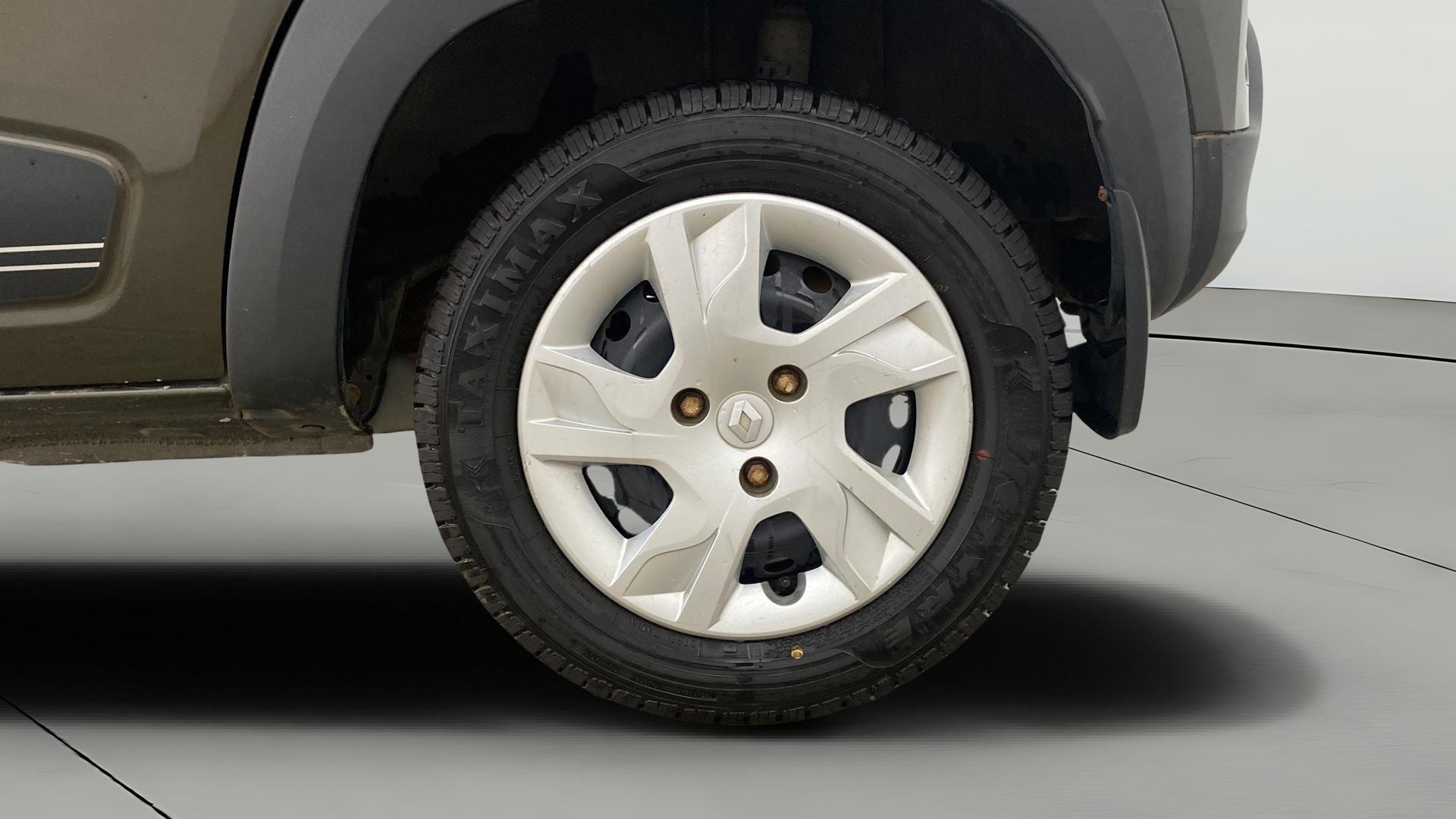View 2023 Renault Kwid RXL 1.0 BS IV Image 11 Used 2023 Renault Kwid RXL 1.0 BS IV Image 11