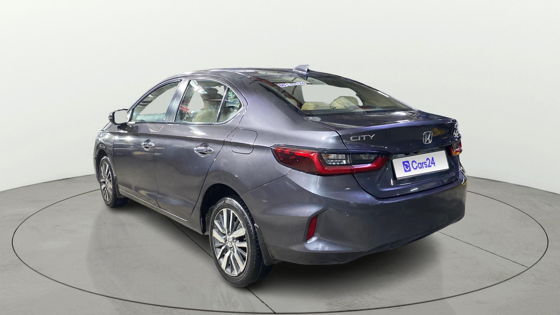 View 2021 Honda City ZX CVT Image 2 Used 2021 Honda City ZX CVT Image 2