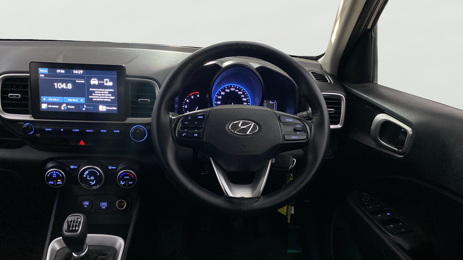 View 2019 Hyundai Venue SX 1.4 Diesel BS IV Image 13 Used 2019 Hyundai Venue SX 1.4 Diesel BS IV Image 13
