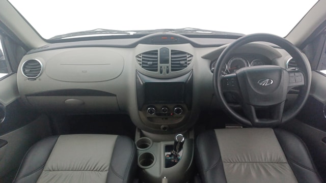 View Mahindra NuvoSport Image 17 Used Mahindra NuvoSport Image 17