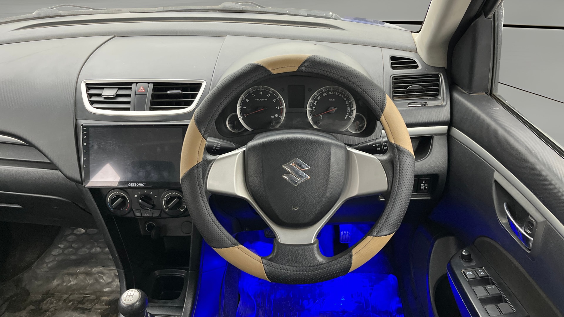 View 2013 Maruti Suzuki 1000 Base Variant Image 20 Used 2013 Maruti Suzuki 1000 Base Variant Image 20