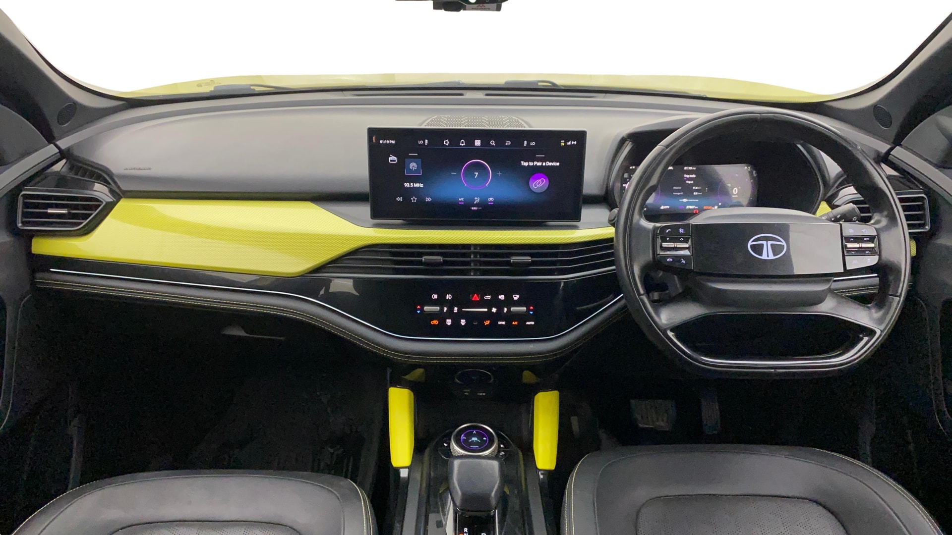 View 2024 Tata Harrier XE Image 16 Used 2024 Tata Harrier XE Image 16