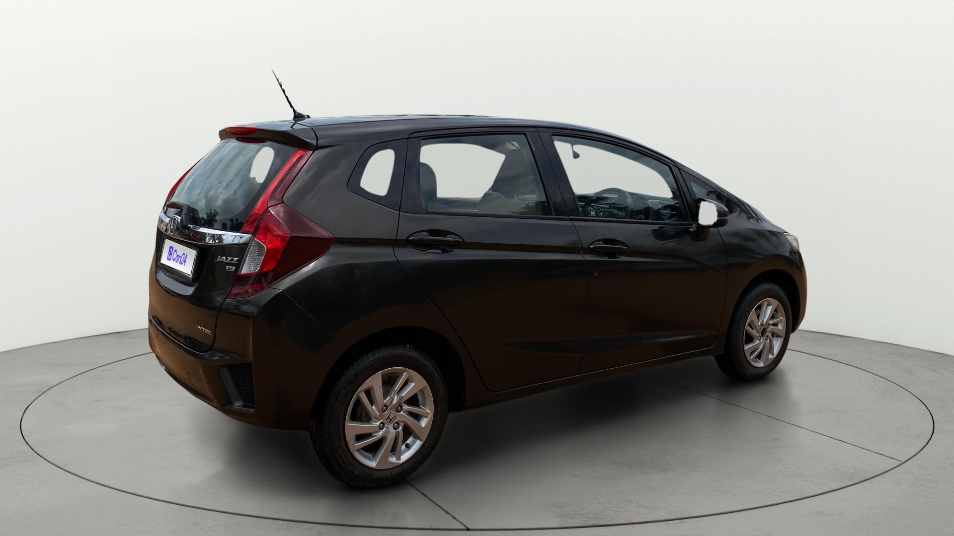 View 2018 Honda Jazz E MT Diesel Image 43 Used 2018 Honda Jazz E MT Diesel Image 43