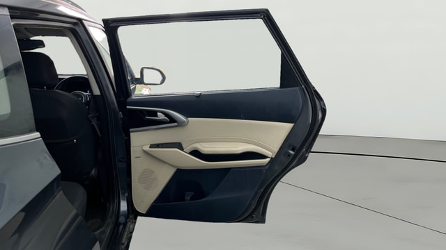 View Kia Carens Image 6 Used Kia Carens Image 6