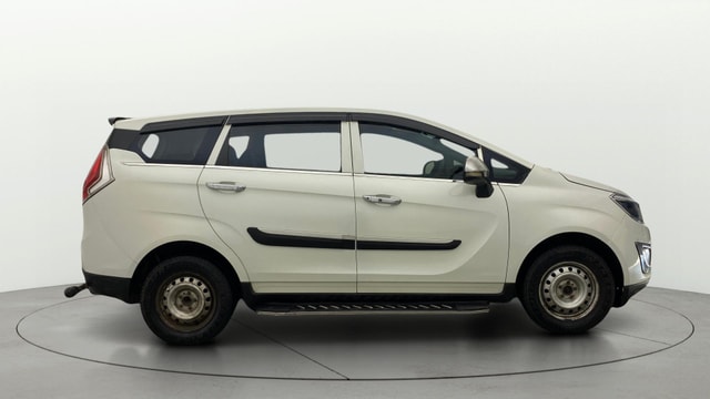 View Mahindra Marazzo Image 8 Used Mahindra Marazzo Image 8
