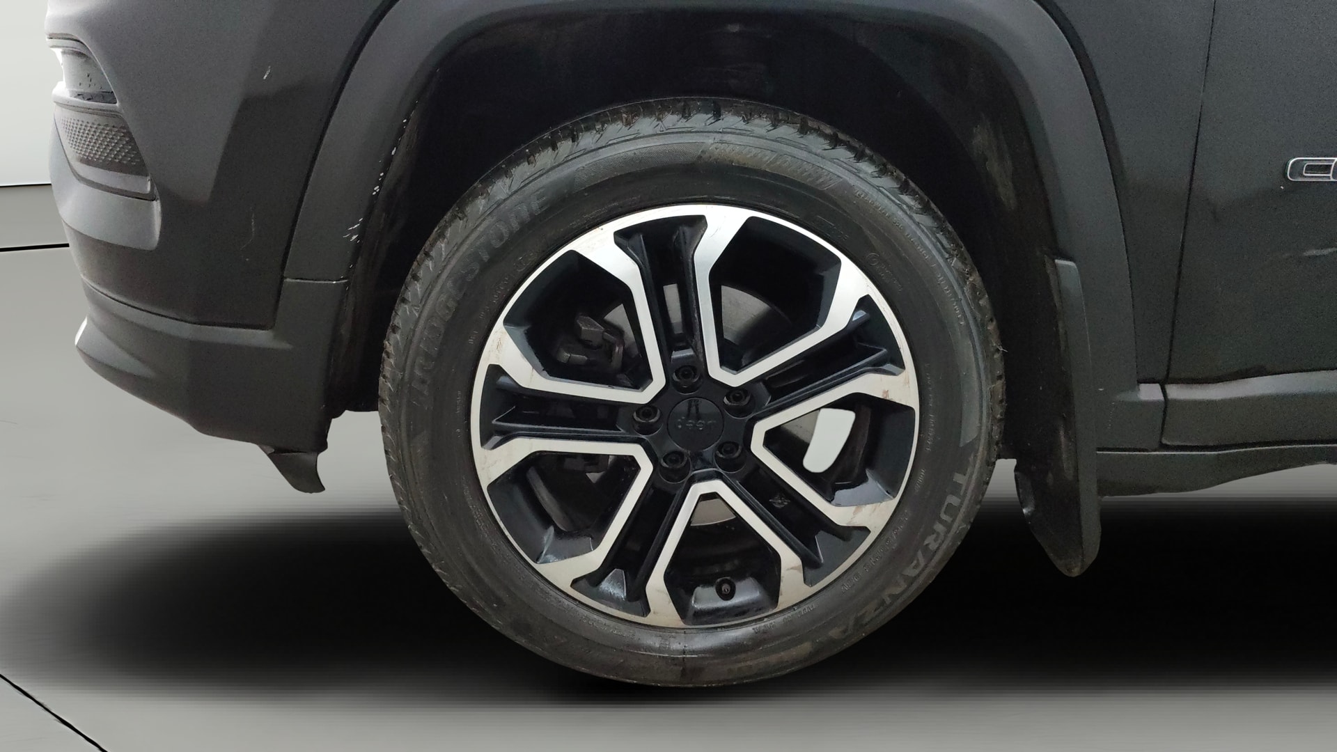 View 2023 Jeep Compass Limited (O)1.4 Multi AIR Petrol DDCT AT BS IV Image 30 Used 2023 Jeep Compass Limited (O)1.4 Multi AIR Petrol DDCT AT BS IV Image 30