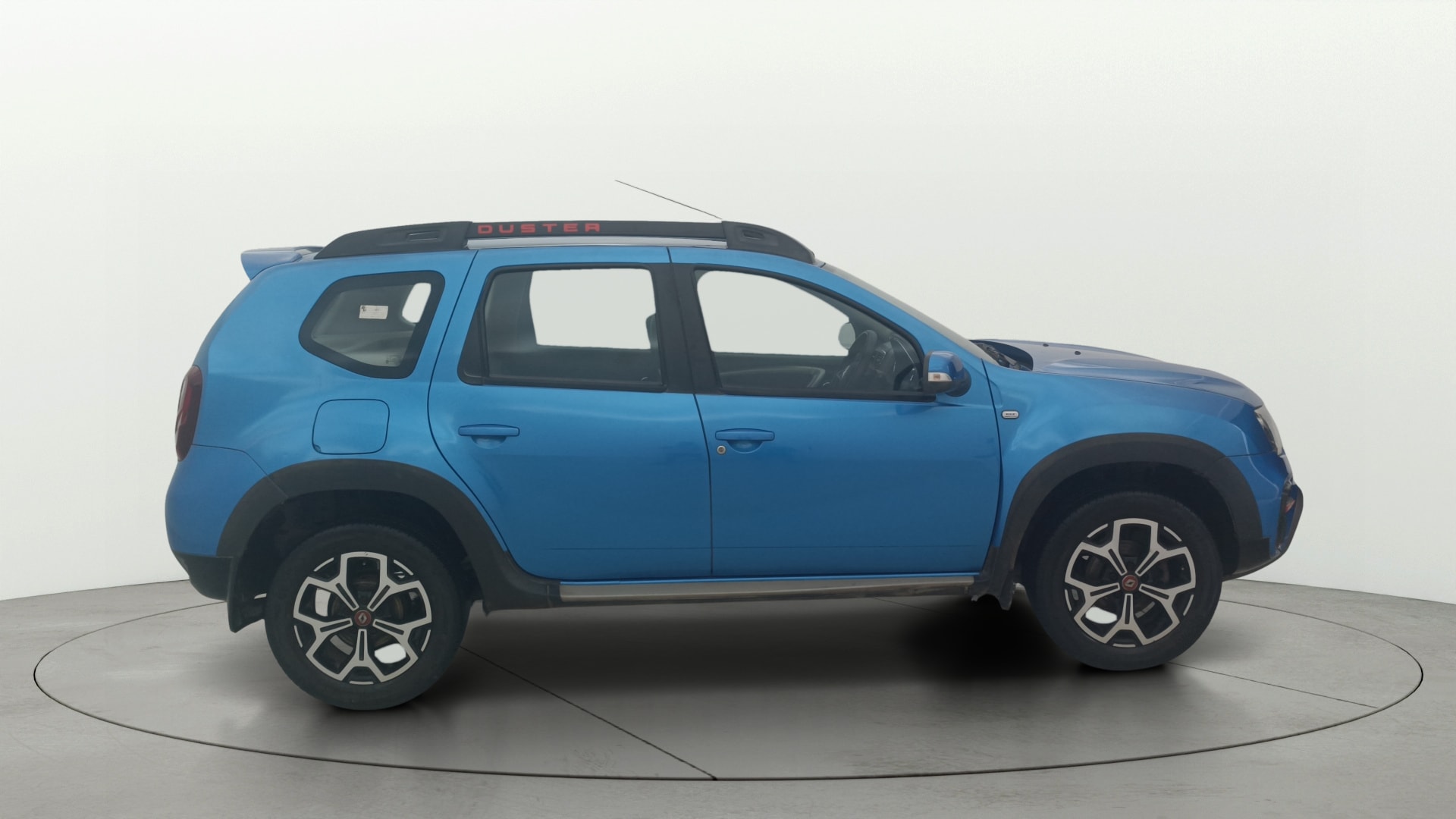 View 2021 Renault Duster 1.3L Turbo Petrol RXZ Image 9 Used 2021 Renault Duster 1.3L Turbo Petrol RXZ Image 9