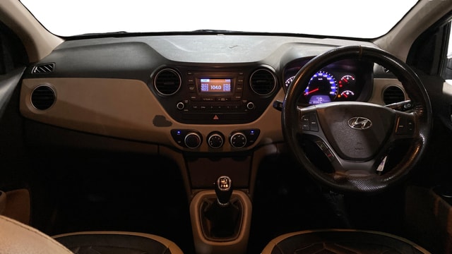 View Hyundai Xcent Image 15 Used Hyundai Xcent Image 15