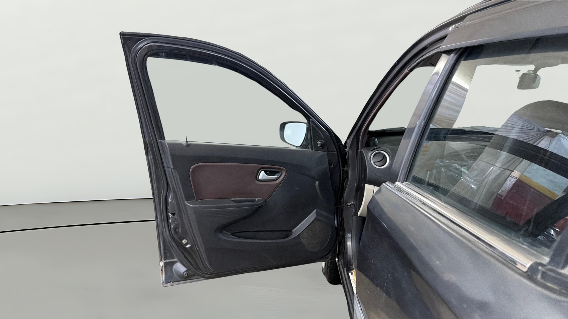 View 2020 Maruti Suzuki 1000 Base Variant Image 31 Used 2020 Maruti Suzuki 1000 Base Variant Image 31