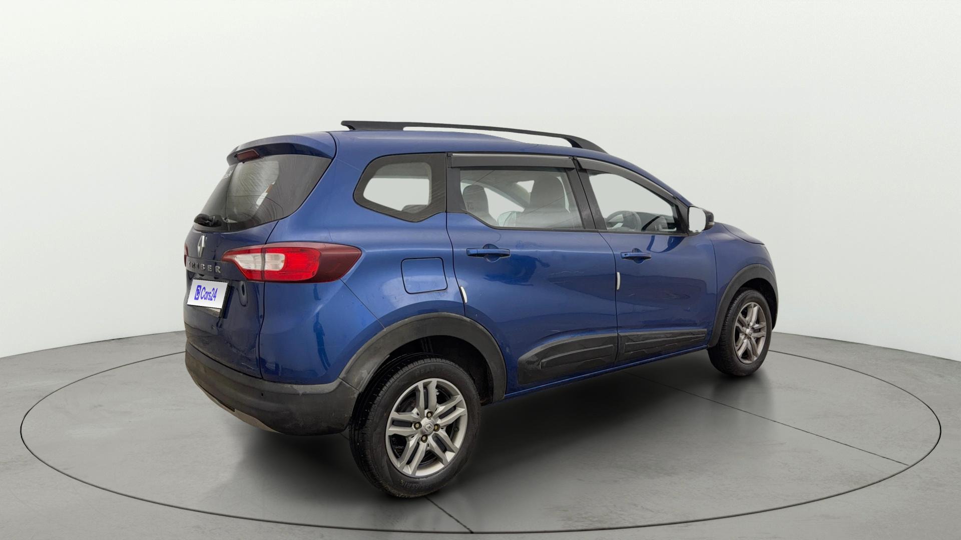 View 2022 Renault Triber RXZ Image 46 Used 2022 Renault Triber RXZ Image 46