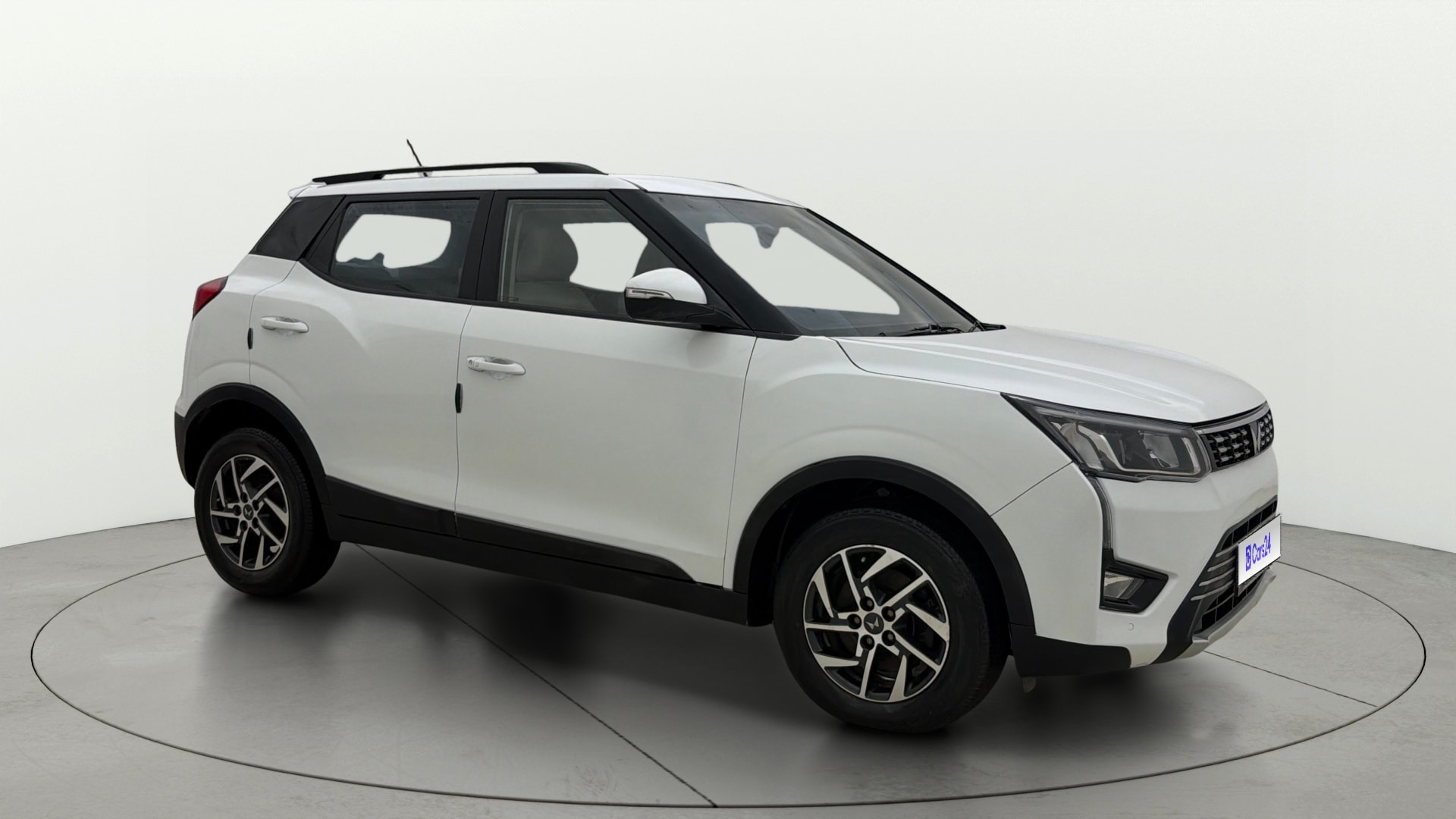 Used 2025 Mahindra XUV300 Used 2025 Mahindra XUV300