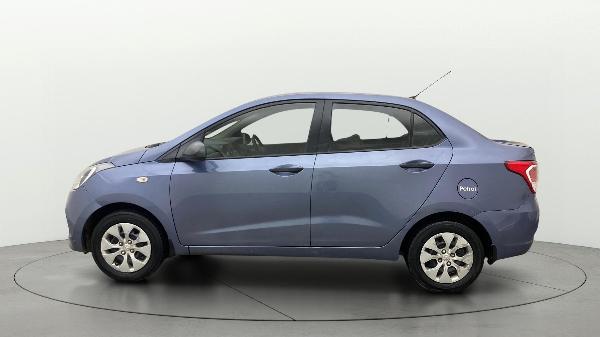 View 2015 Hyundai Xcent Base Petrol Image 5 Used 2015 Hyundai Xcent Base Petrol Image 5