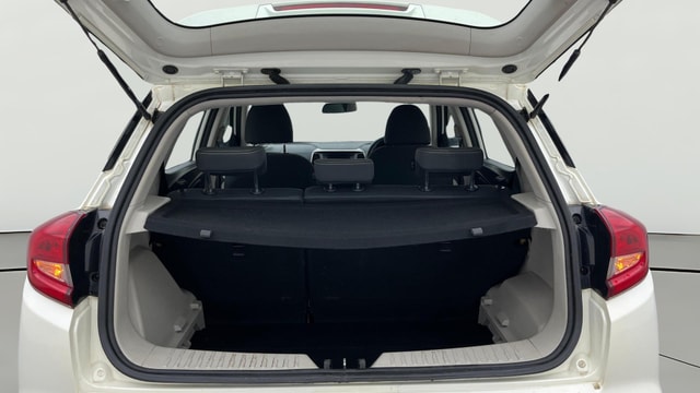 View Mahindra XUV300 Image 37 Used Mahindra XUV300 Image 37
