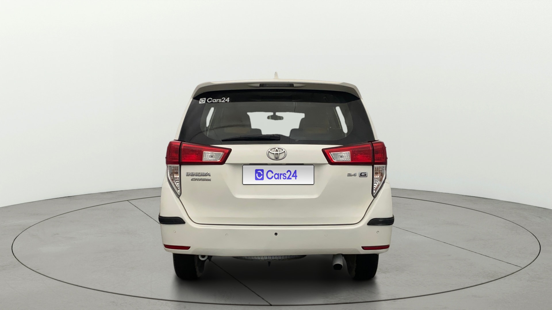 View 2021 Toyota Innova Crysta 2.4 G MT 7-Seater BS IV Image 40 Used 2021 Toyota Innova Crysta 2.4 G MT 7-Seater BS IV Image 40