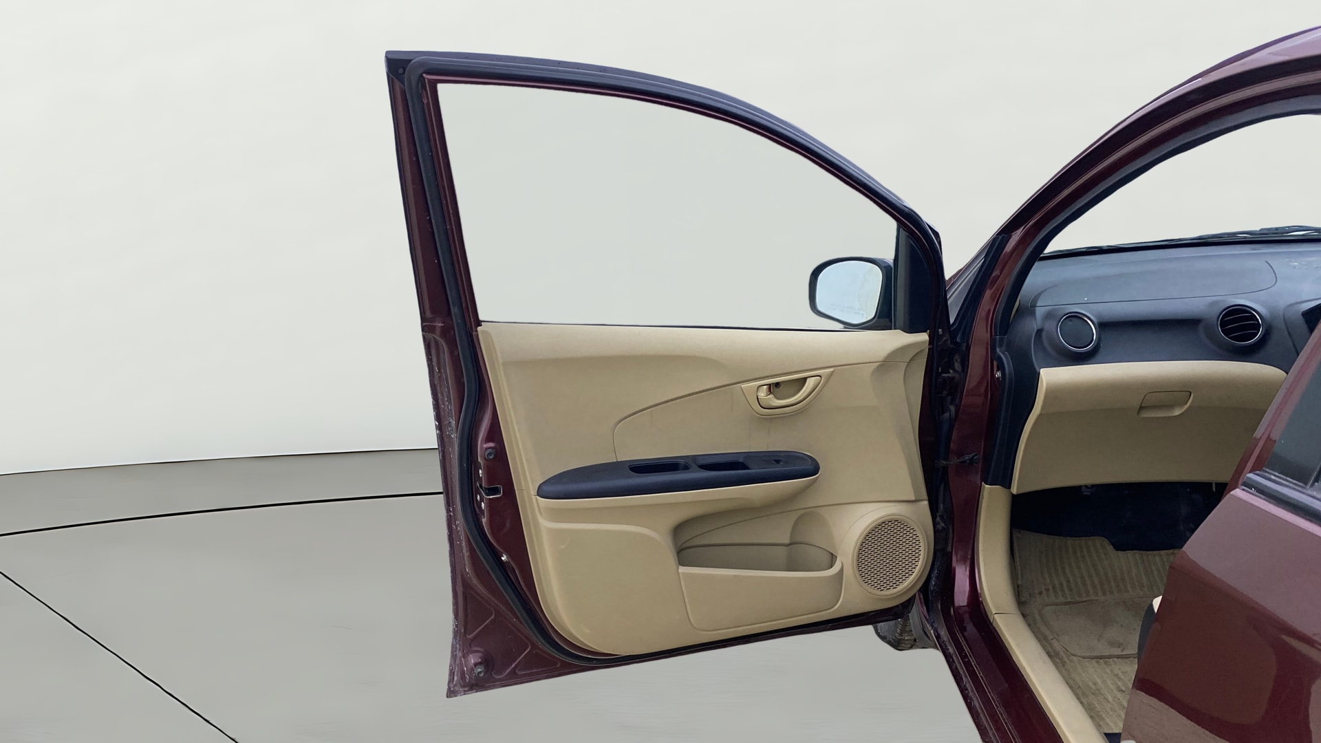 View 2014 Honda Amaze E MT Petrol BS IV Image 30 Used 2014 Honda Amaze E MT Petrol BS IV Image 30