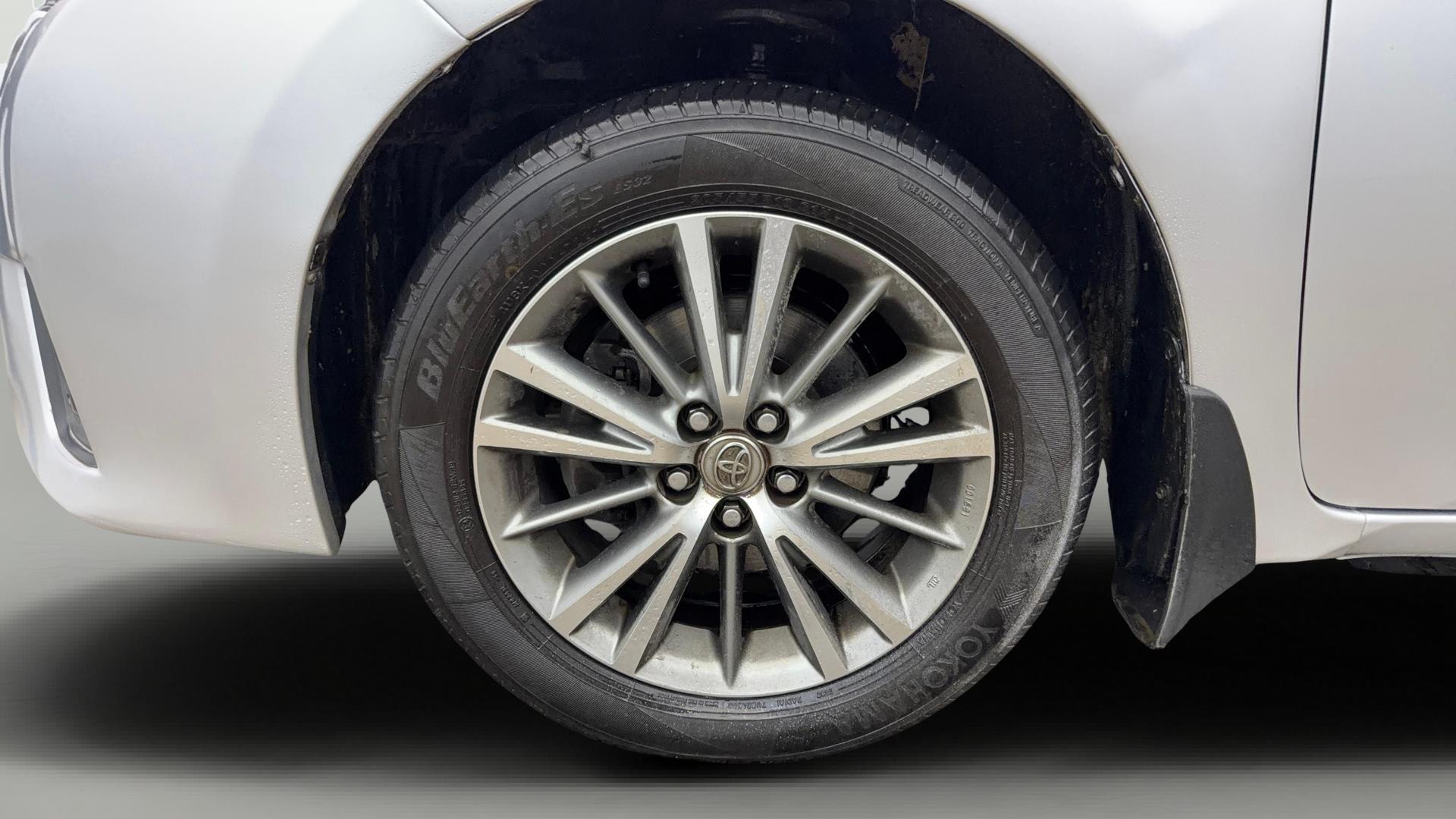View 2015 Toyota Corolla Altis 1.8 GL Image 28 Used 2015 Toyota Corolla Altis 1.8 GL Image 28