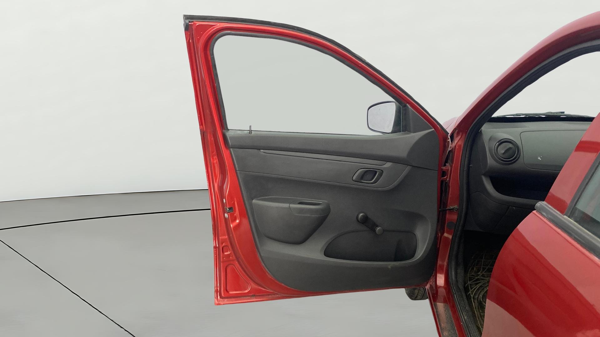 View 2015 Renault Kwid RXE Image 30 Used 2015 Renault Kwid RXE Image 30