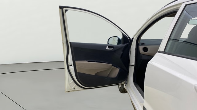 View Hyundai Grand i10 Image 35 Used Hyundai Grand i10 Image 35