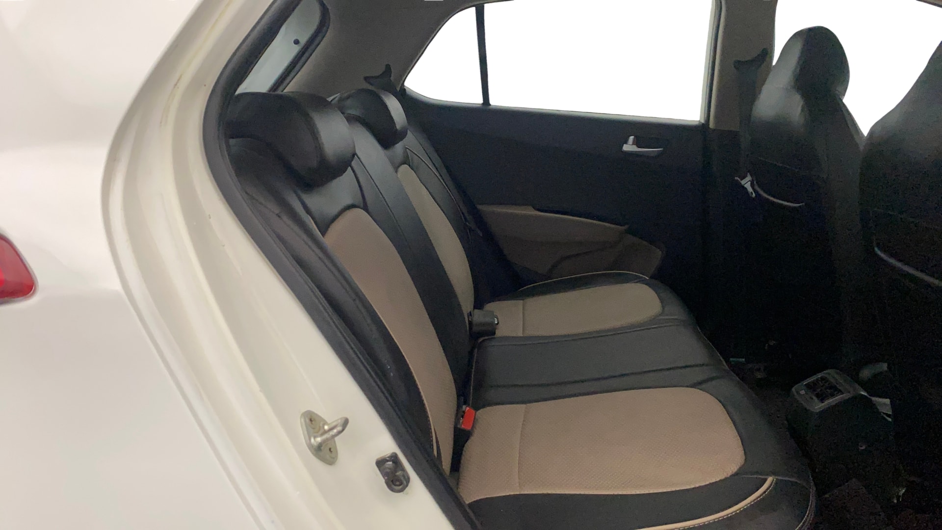 View 2018 Hyundai Grand i10 1.2 Asta Diesel Image 29 Used 2018 Hyundai Grand i10 1.2 Asta Diesel Image 29