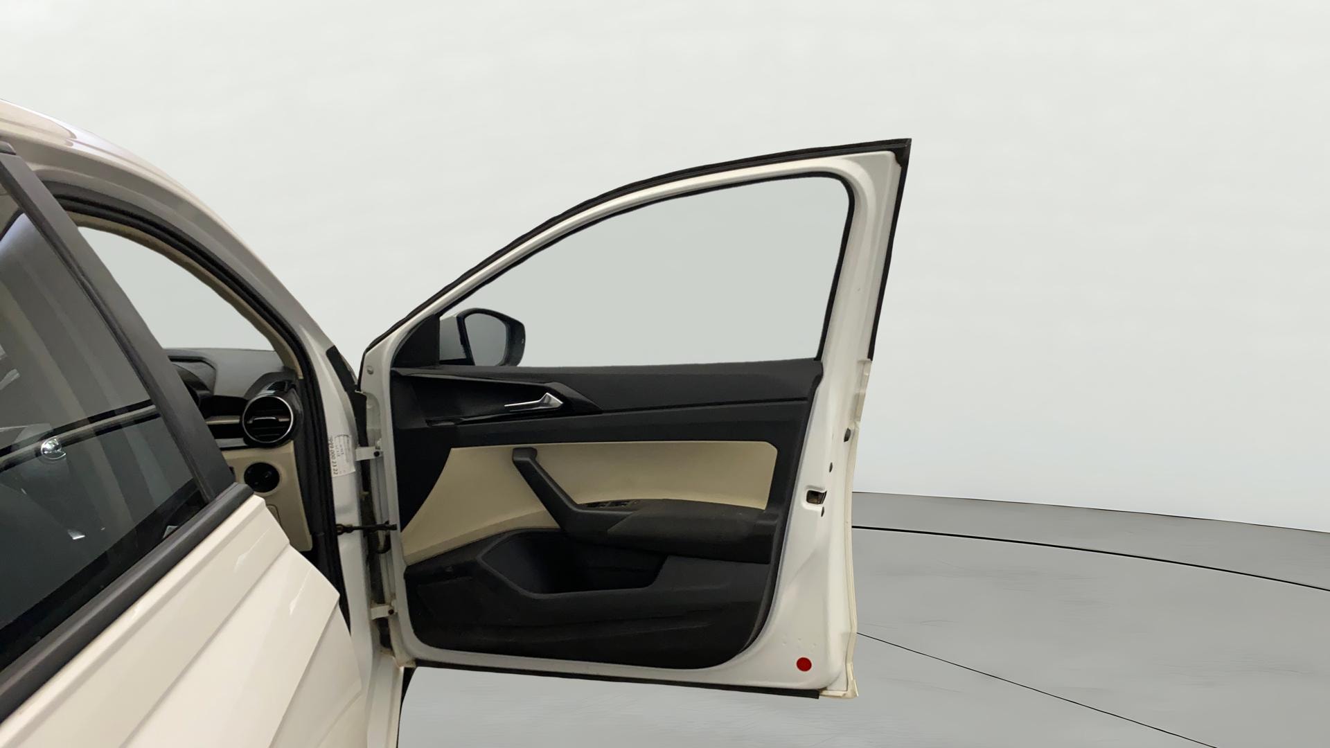 View 2022 Skoda Slavia Ambition 1.0 TSI MT Image 46 Used 2022 Skoda Slavia Ambition 1.0 TSI MT Image 46