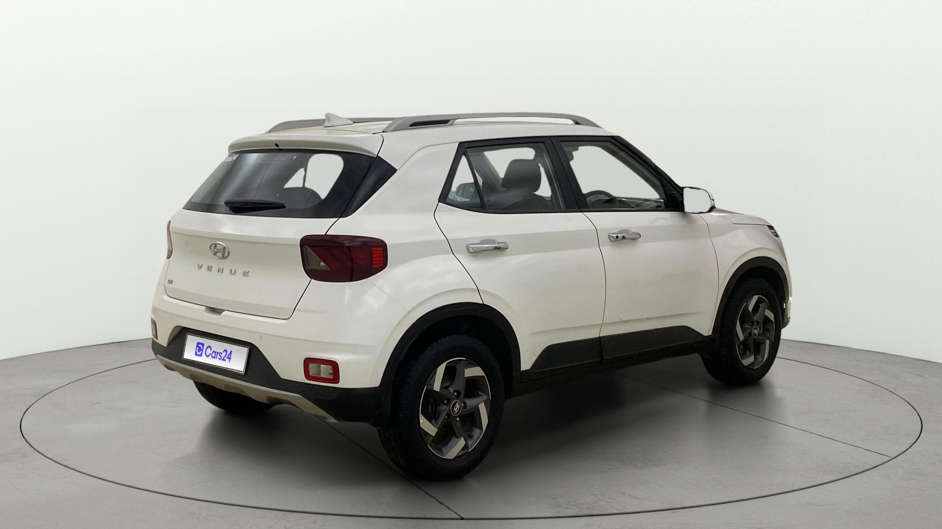 View 2019 Hyundai Venue E 1.2 Petrol BS IV Image 45 Used 2019 Hyundai Venue E 1.2 Petrol BS IV Image 45