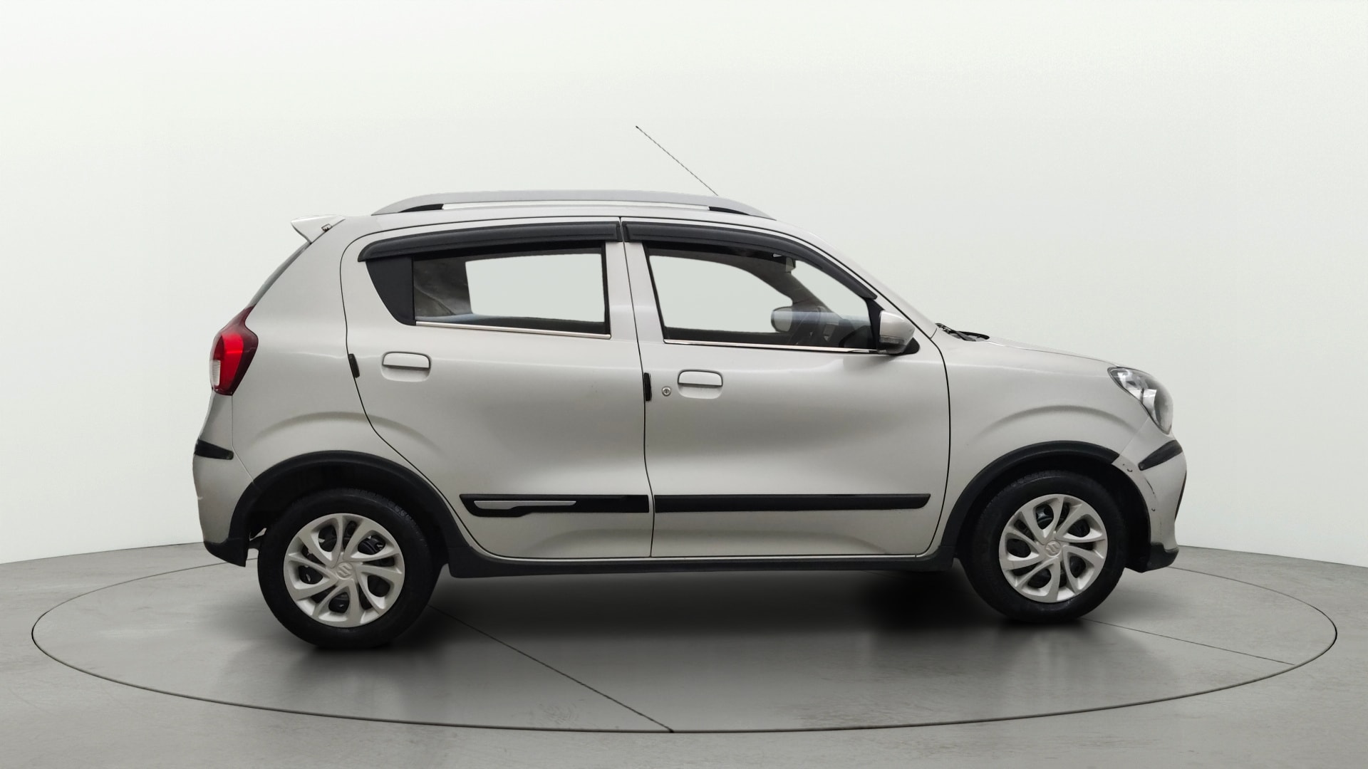 View 2022 Maruti Suzuki 1000 Base Variant Image 8 Used 2022 Maruti Suzuki 1000 Base Variant Image 8